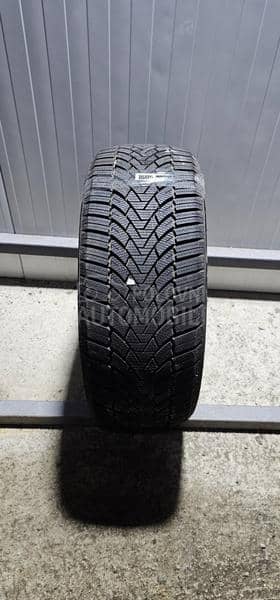 ROCKBLADE 235/45 R19 Zimska