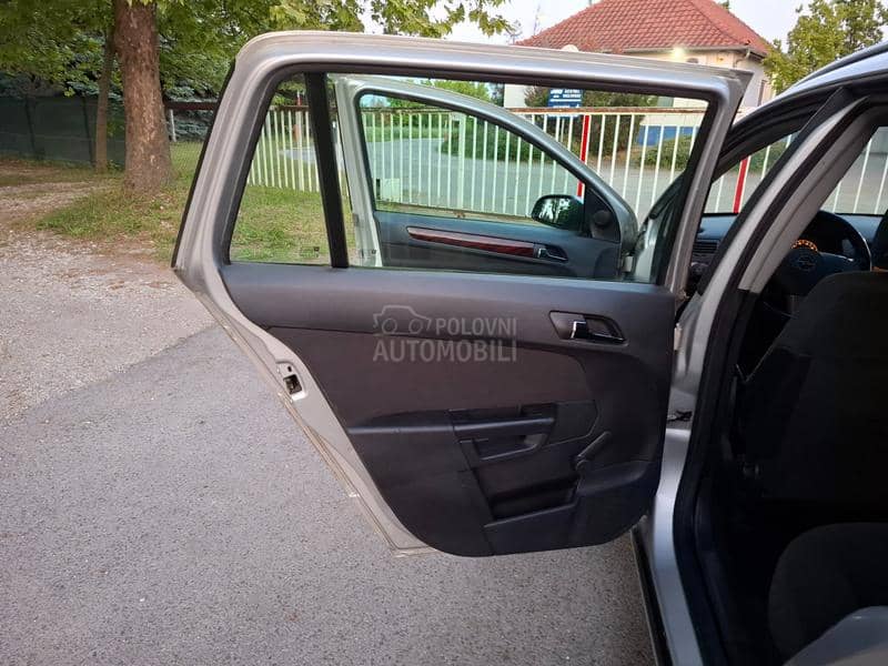 Opel Astra H ELEGANCE
