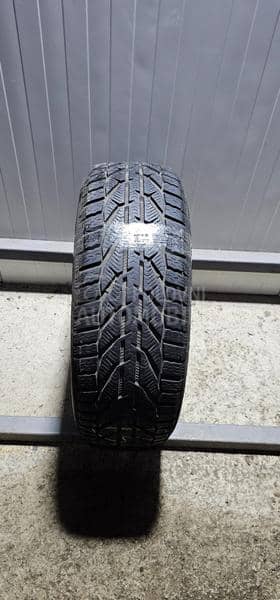Tigar 215/55 R17 Zimska
