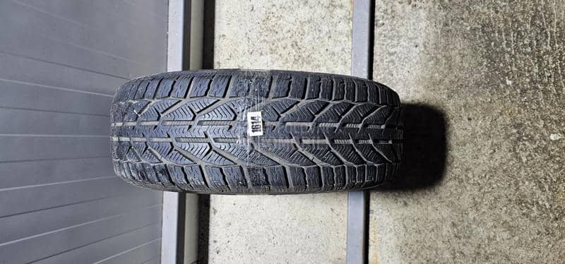 Tigar 215/55 R17 Zimska