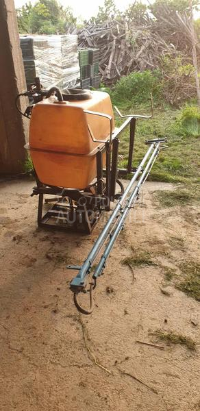 Morava sa Comet pumpom i granama