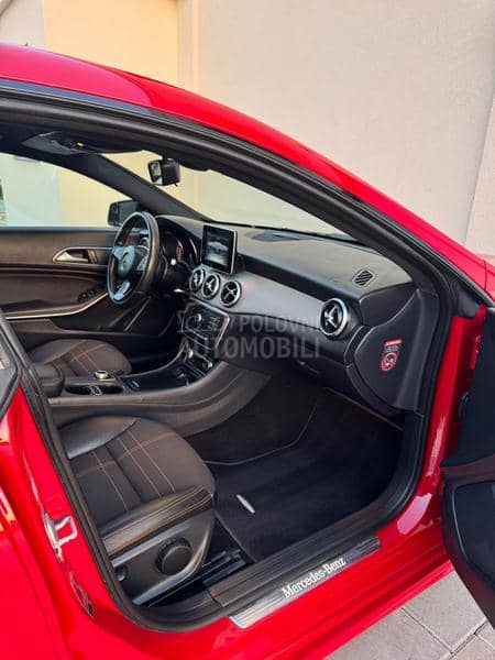 Mercedes Benz CLA 200 Urban 7G-DCT