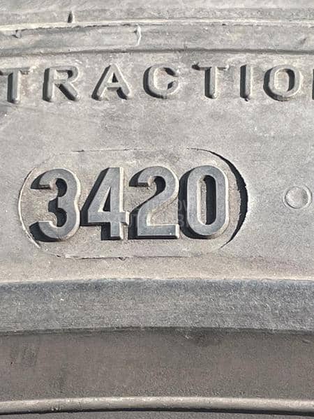 Pirelli 255/35 R19 Letnja