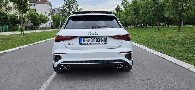 Audi S3 quattro