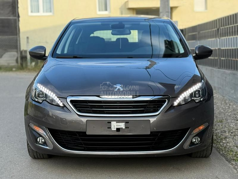 Peugeot 308 1.2 ALLURE LED NAVl
