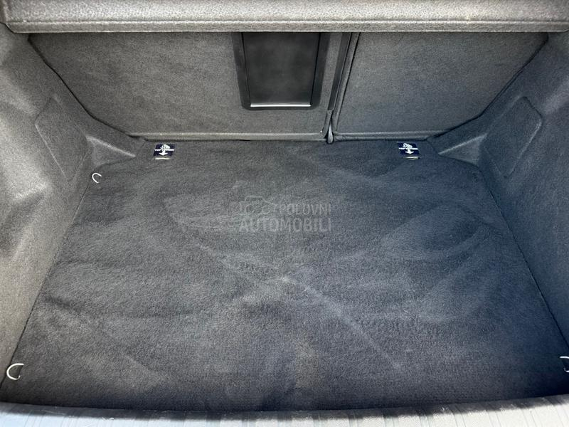 Peugeot 308 1.2 ALLURE LED NAVl