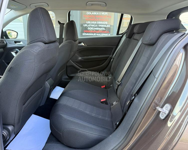 Peugeot 308 1.2 ALLURE LED NAVl