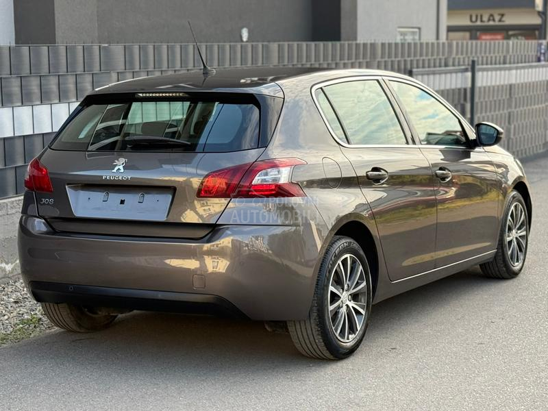 Peugeot 308 1.2 ALLURE LED NAVl