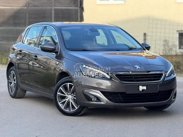 Peugeot 308 1.2 ALLURE LED NAVl
