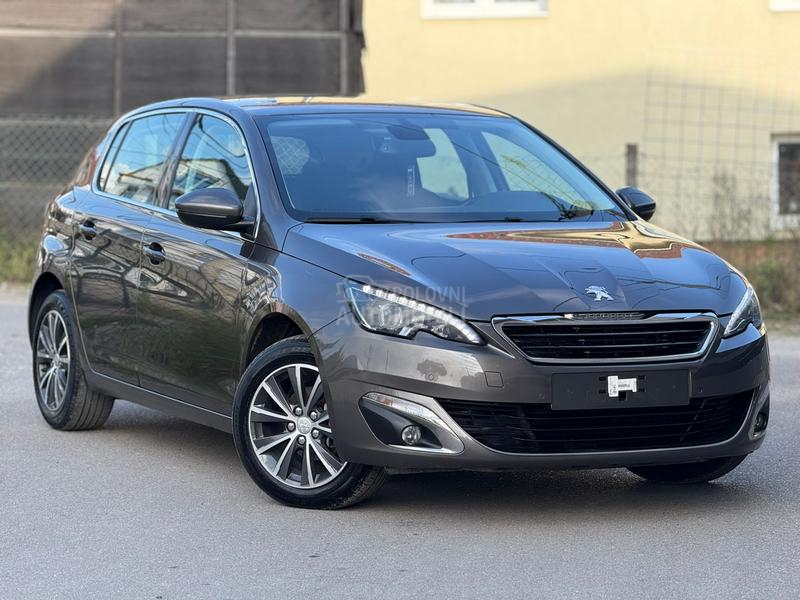 Peugeot 308 1.2 ALLURE LED NAVl