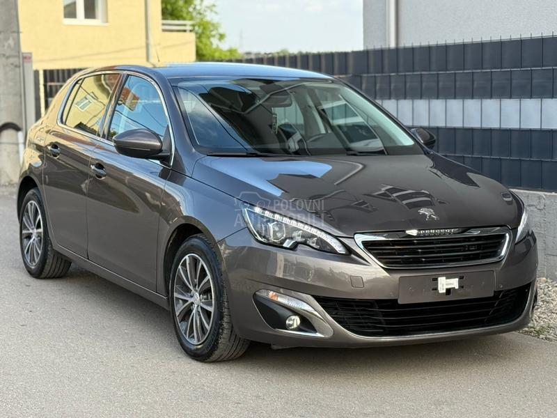 Peugeot 308 1.2 ALLURE LED NAVl