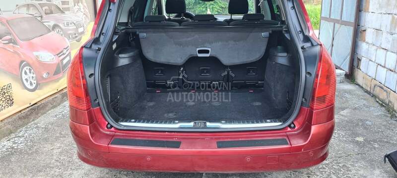 Peugeot 308 1.6 HDI  7 sed