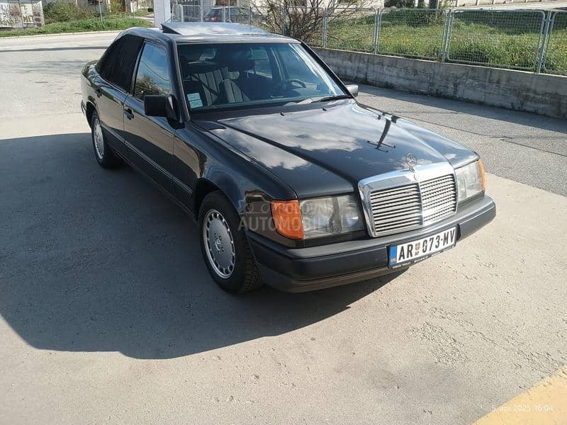 Mercedes Benz W124 230e