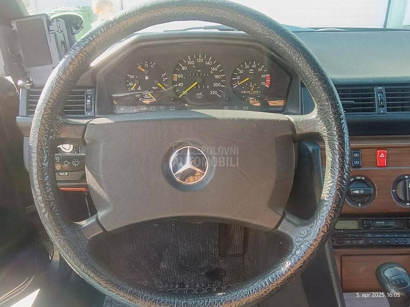 Mercedes Benz W124 230e