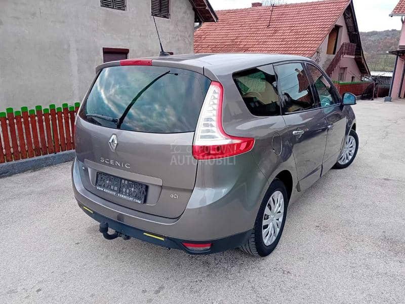 Renault Scenic 1 5 d c i