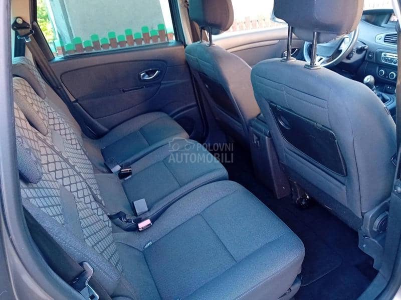 Renault Scenic 1 5 d c i