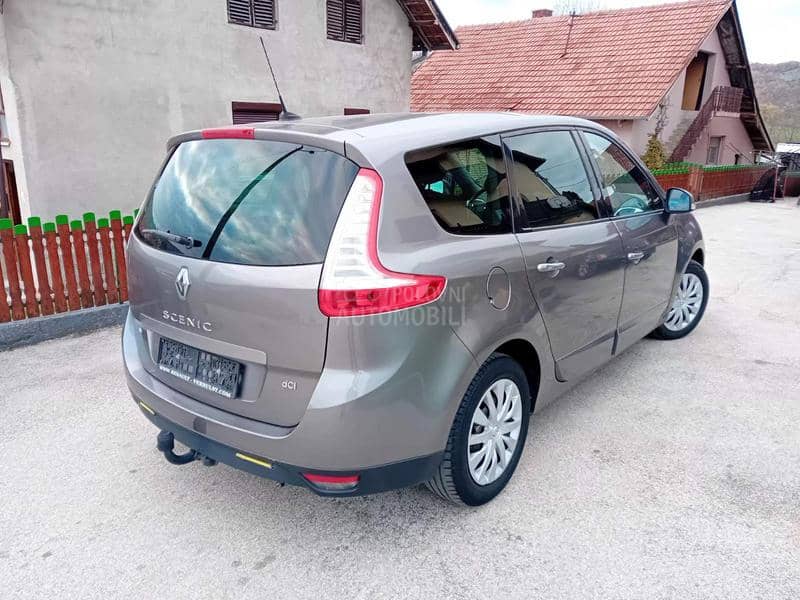 Renault Scenic 1 5 d c i