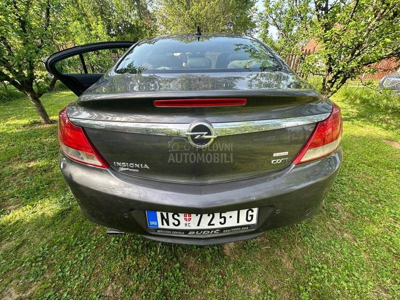 Opel Insignia 2.0 CDTI