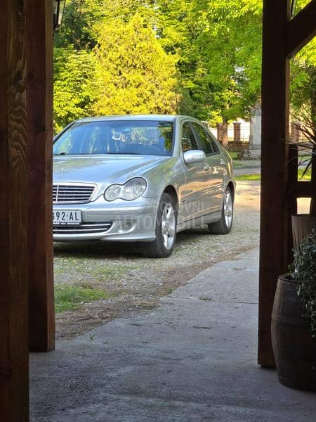 Mercedes Benz C 220 2.2