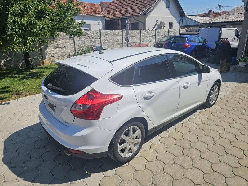 Ford Focus 1.6 C.H.