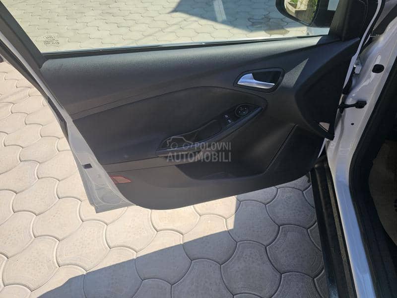 Ford Focus 1.6 C.H.