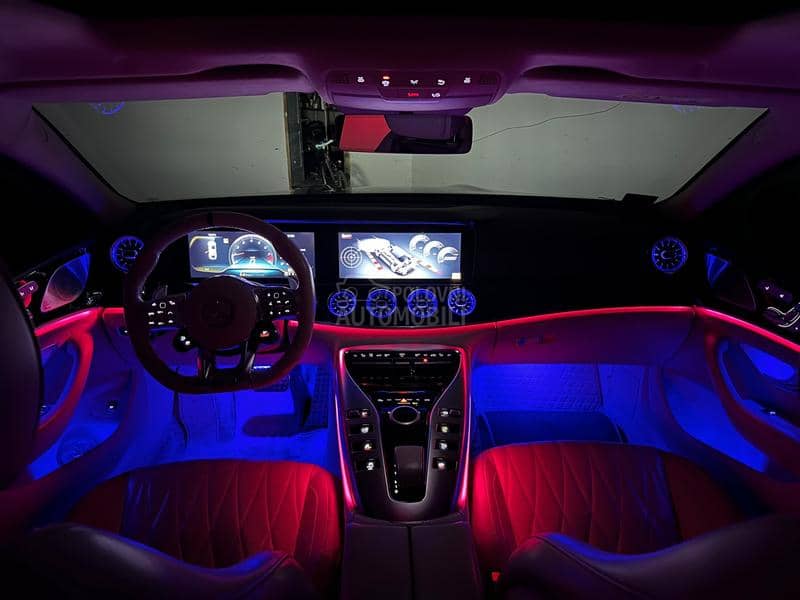 Mercedes Benz GT 63 AMG briliant blue mango