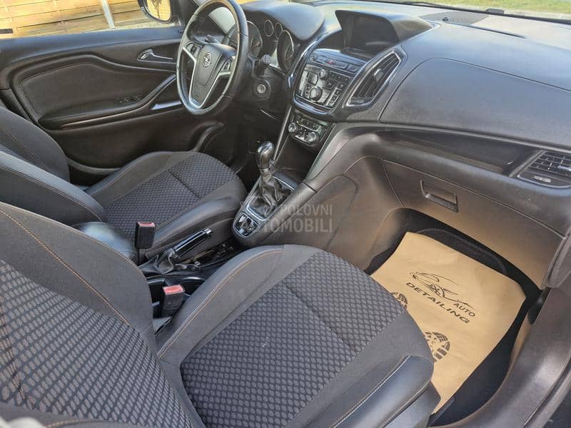 Opel Zafira 1.6 cosmo metan
