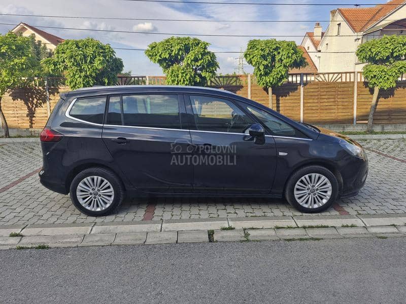 Opel Zafira 1.6 cosmo metan