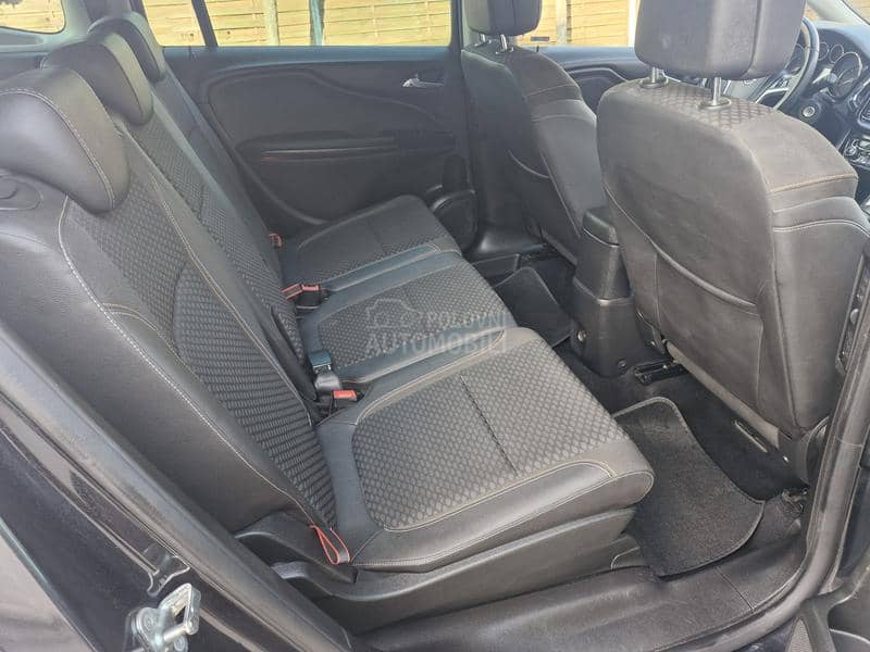 Opel Zafira 1.6 cosmo metan