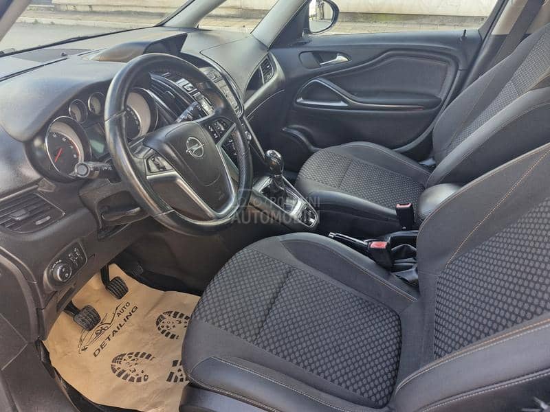 Opel Zafira 1.6 cosmo metan