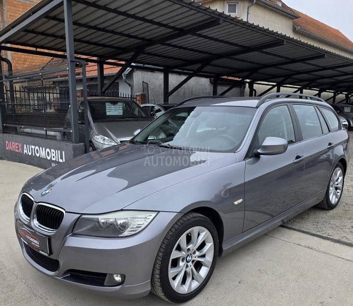 BMW 318 D    N.A.V.I