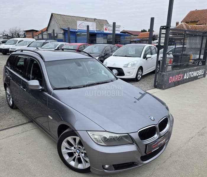 BMW 318 D    N.A.V.I