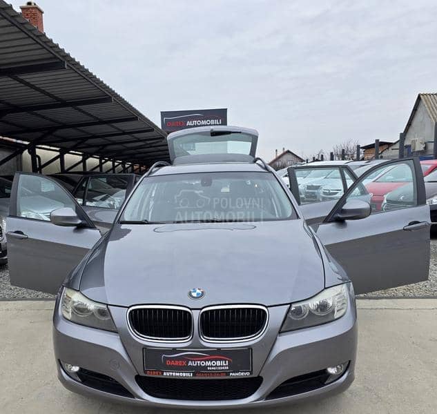 BMW 318 D    N.A.V.I
