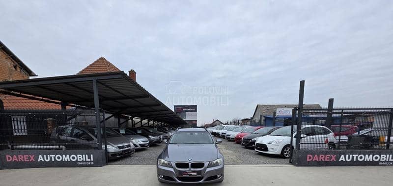BMW 318 D    N.A.V.I