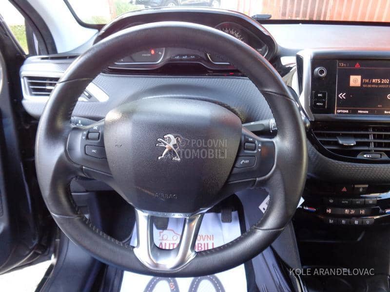 Peugeot 2008 1.5 HDI 2019 SIGNA