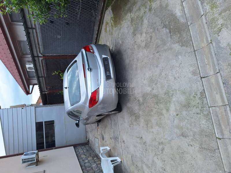 polovni delovi komplet auto
