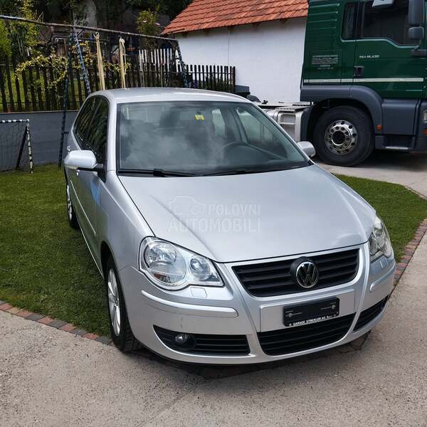 Volkswagen Polo 1.6 b CH
