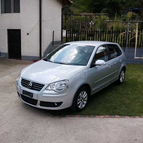 Volkswagen Polo 1.6 b CH