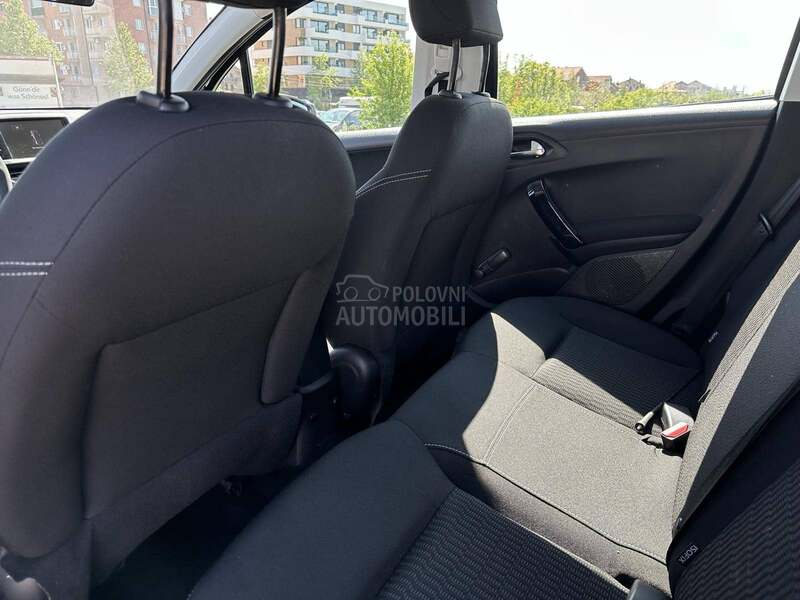 Peugeot 208 1.6 CH