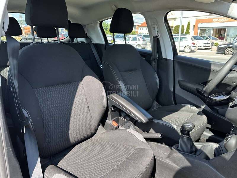Peugeot 208 1.6 CH
