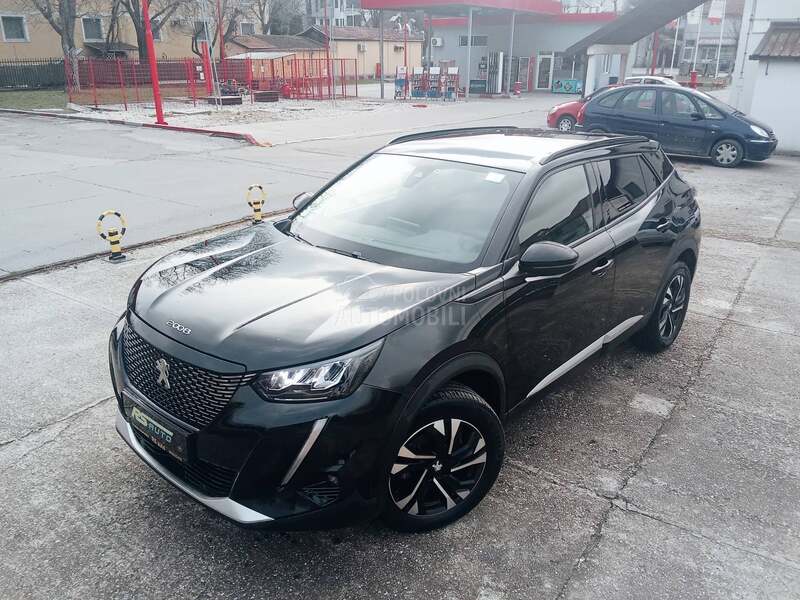 Peugeot 2008 ALLURE BLACK ED