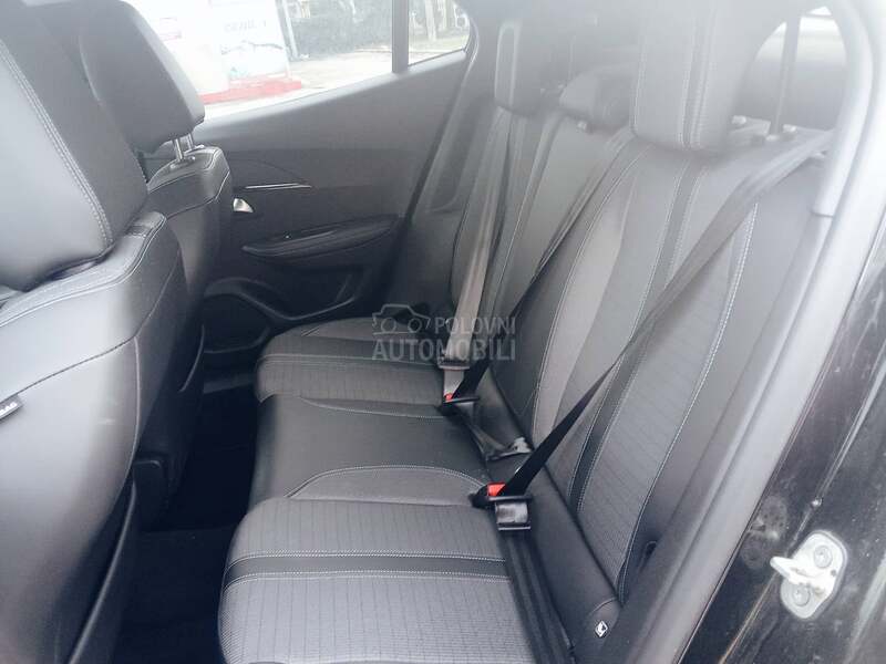 Peugeot 2008 ALLURE BLACK ED