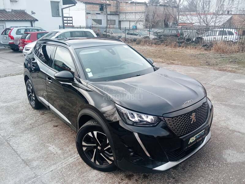 Peugeot 2008 ALLURE BLACK ED