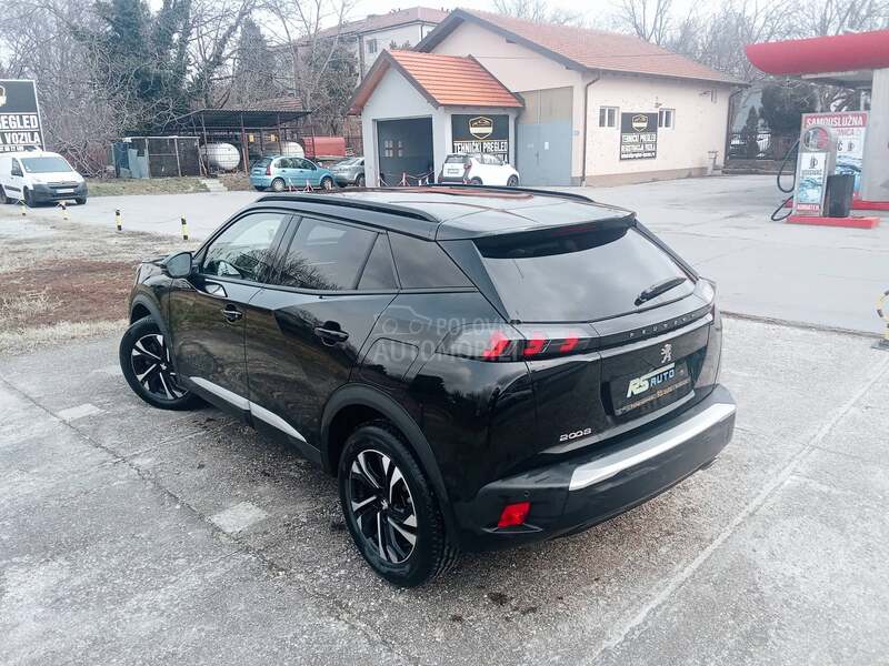 Peugeot 2008 ALLURE BLACK ED