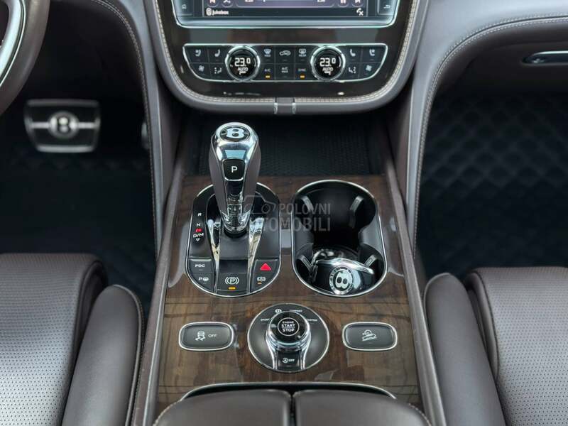 Bentley Bentayga V8