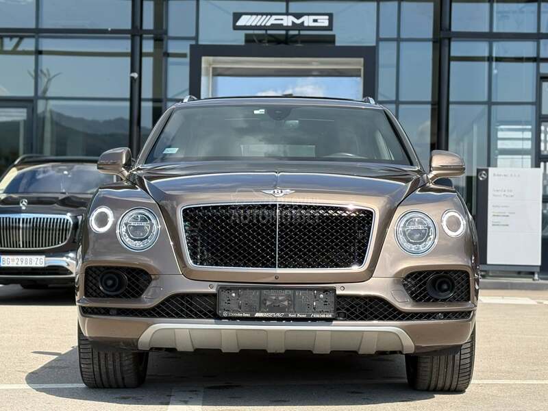 Bentley Bentayga V8