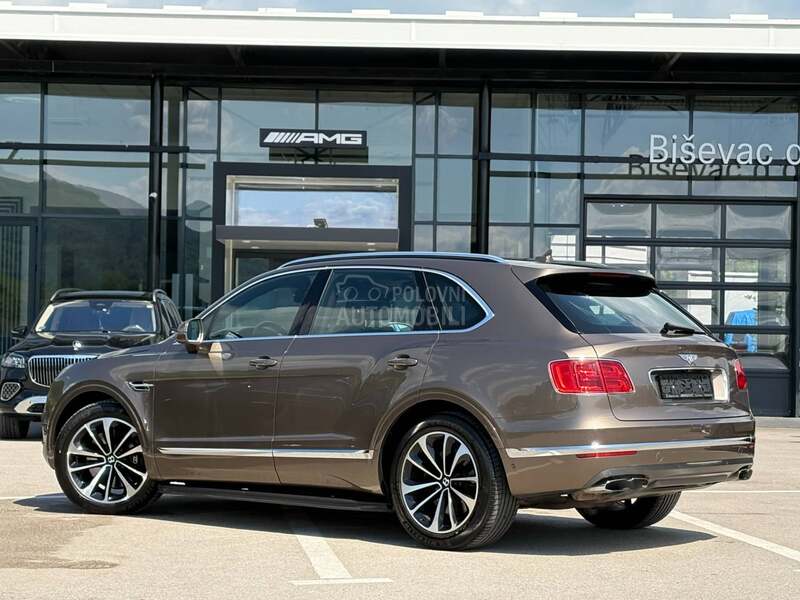 Bentley Bentayga V8