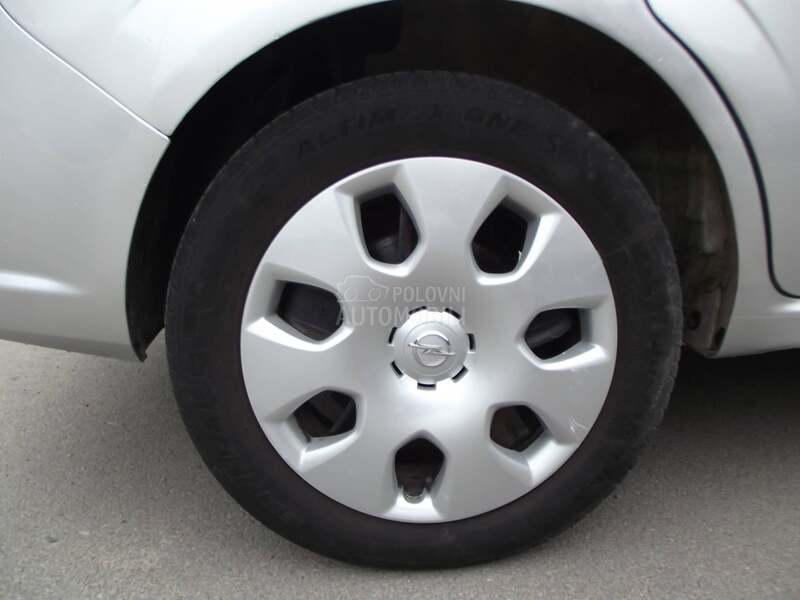 Opel Zafira 1.9 CDTI 7 SIC