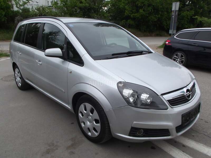 Opel Zafira 1.9 CDTI 7 SIC