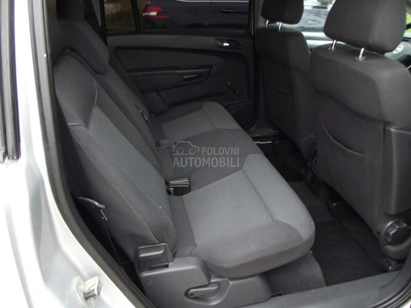 Opel Zafira 1.9 CDTI 7 SIC